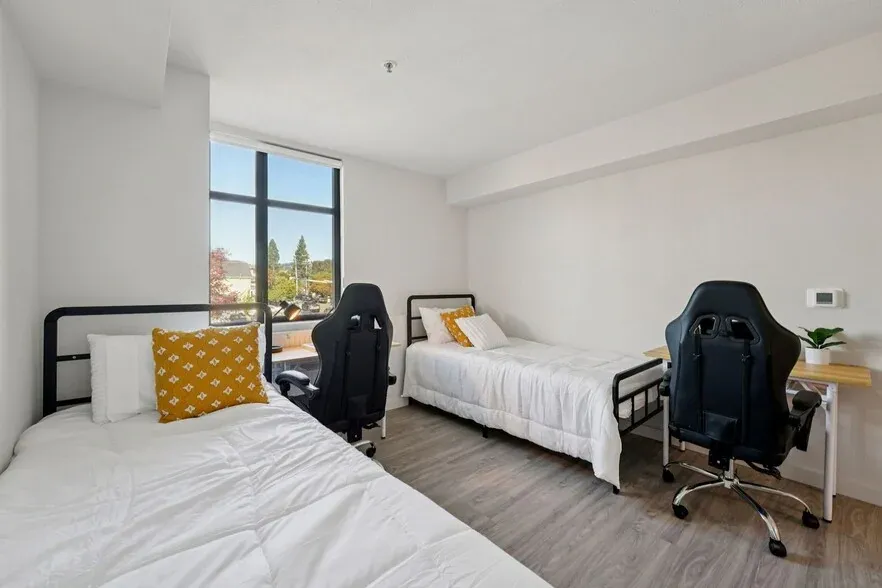 Helios photo 3