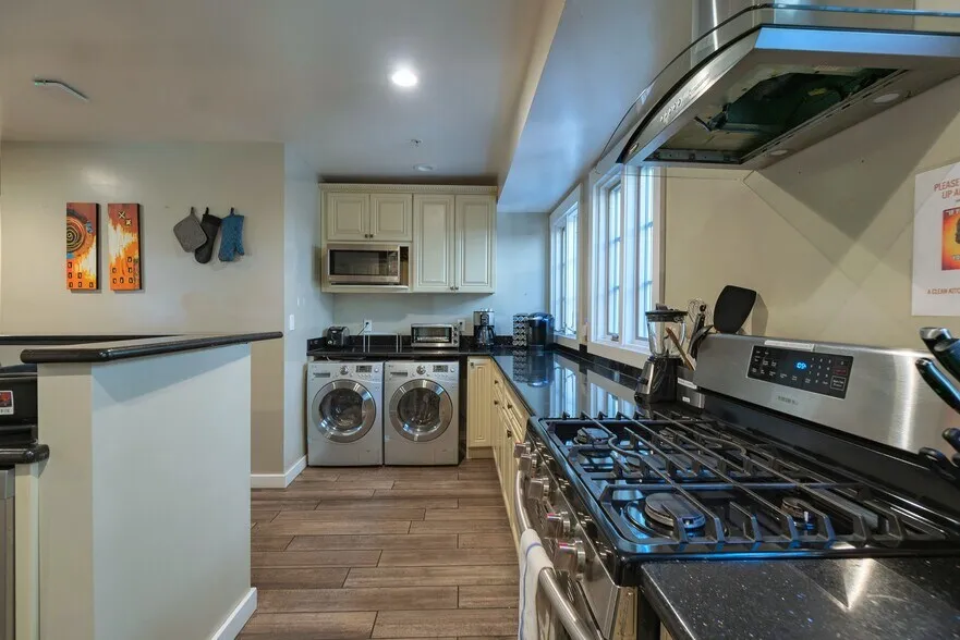 1770 La Loma photo 5